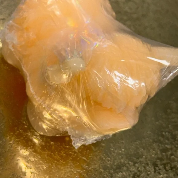 Handcrafted Champagne Toast Highland Cow Soap - Orange - Picture 3 of 4